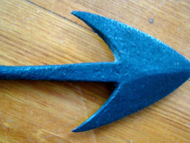 A 19th century double flue whaling harpoon stamped with the initials "H N" for Howard Nichols of New Bedford circa 1840 — image 2